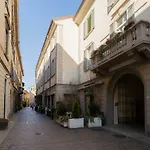 White Suite With Private Terrace By Rent All Como