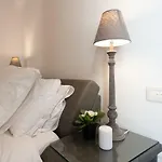 White Suite With Private Terrace By Rent All Como