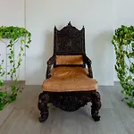 Victoria Apartment