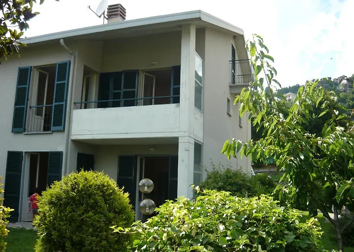 Casa Dina