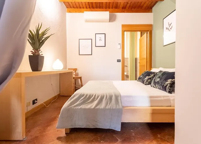 San Fedele Apartment - Historical Como City Center By Rent All Como