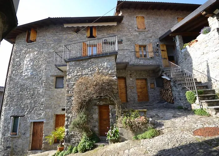Rustico Lago Di Como B&B