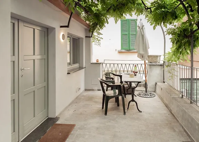 Wisteria Court - Suite 2 - Menaggio