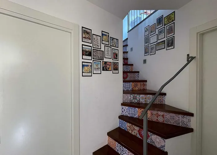 Skyway Apartment With Private Lake View Terrace