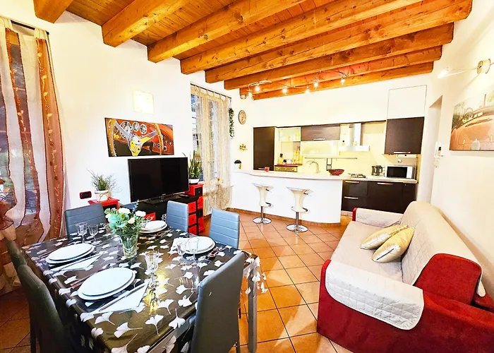 Suprema House, Jacuzzi, Lake 50Mt