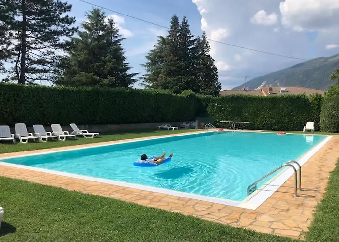 Il Sole Nel Lago