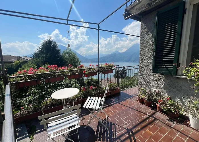 Sunset House Air Con Large Balcony, Unbeatable View And Peace