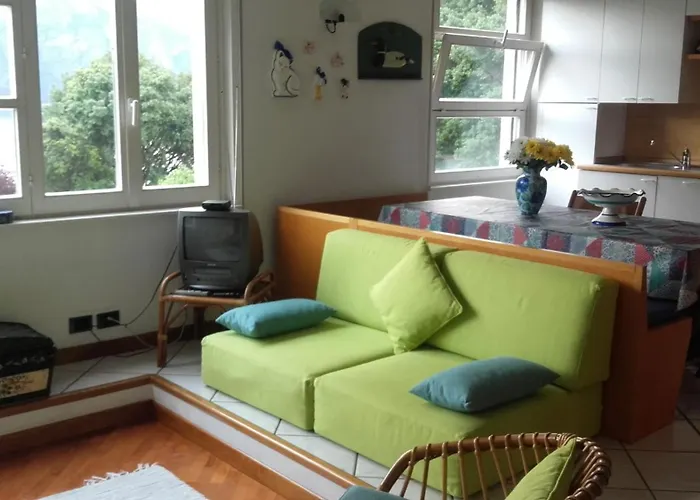 Park Apartment With Free Parking