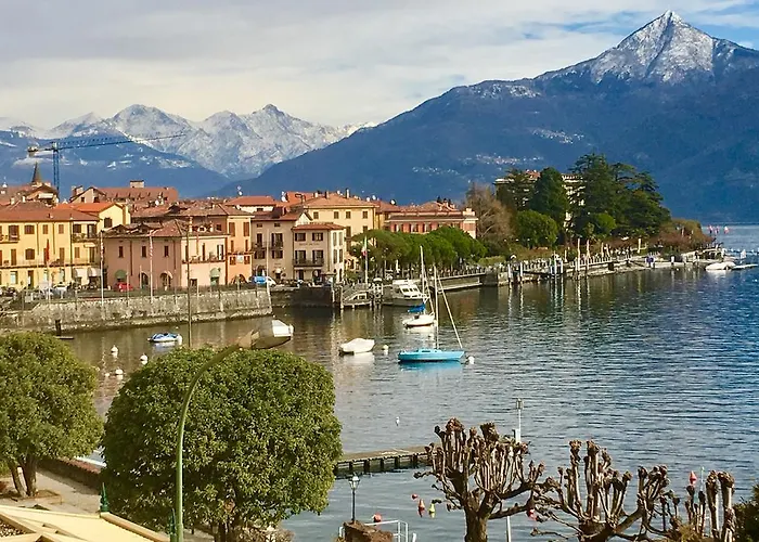 Menaggio Centro Con 3 Balconi