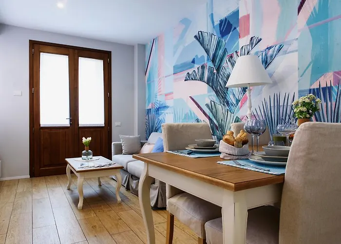 Lora Luxury House