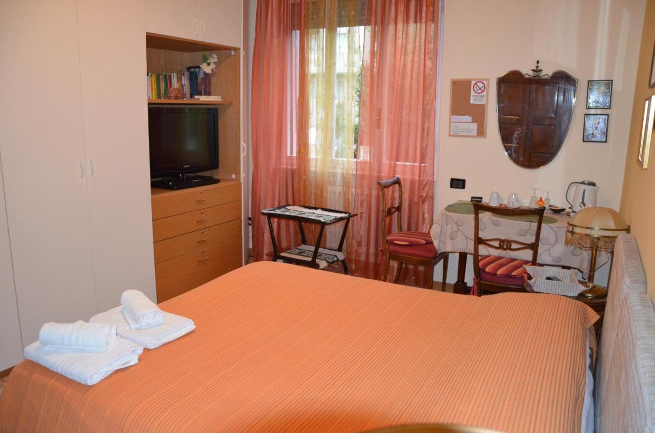 Olmo Bed & Breakfast *