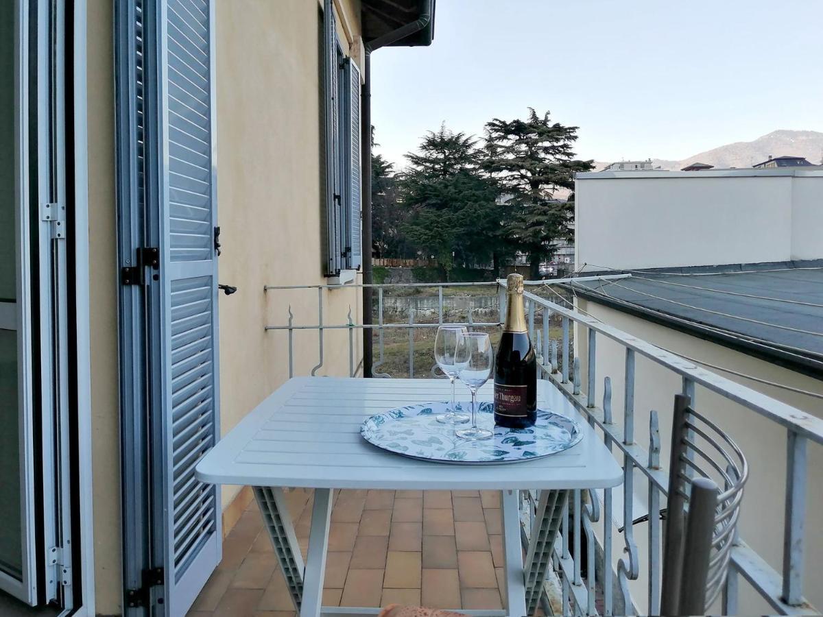 Apartment Aida - Near The Center With Private Parking E Ac Como