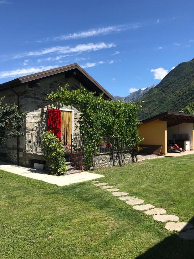 La Casetta Di Biancaneve Valtellina E Di *