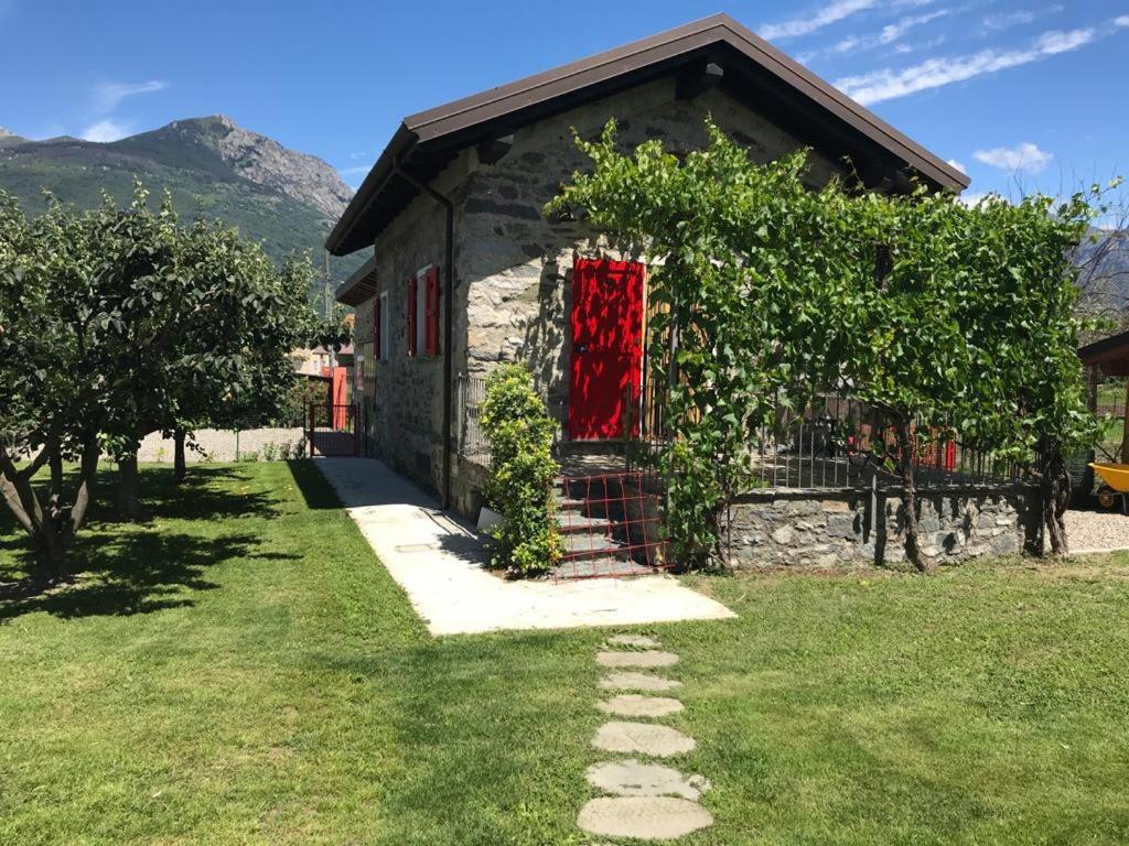 La Casetta Di Biancaneve Valtellina E Di *