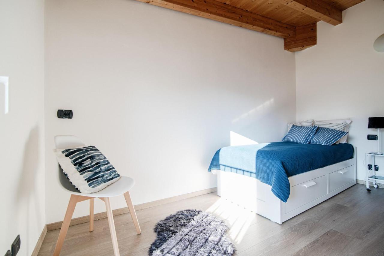 White Attic - By Myhomeincomo