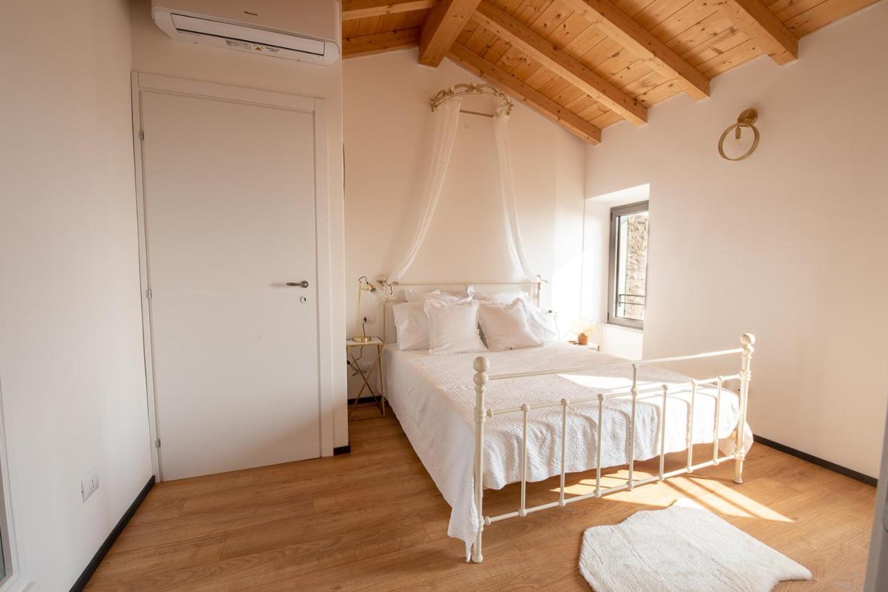 Lora Villa, With View * Ossuccio