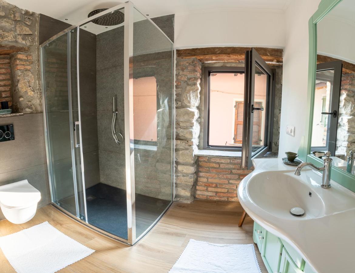 Lora Villa, With View Villa