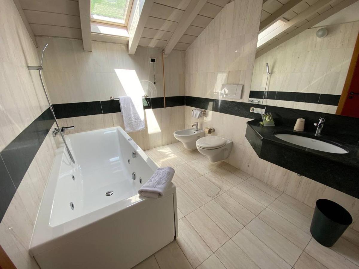 Hotel Lenno 4* Lenno