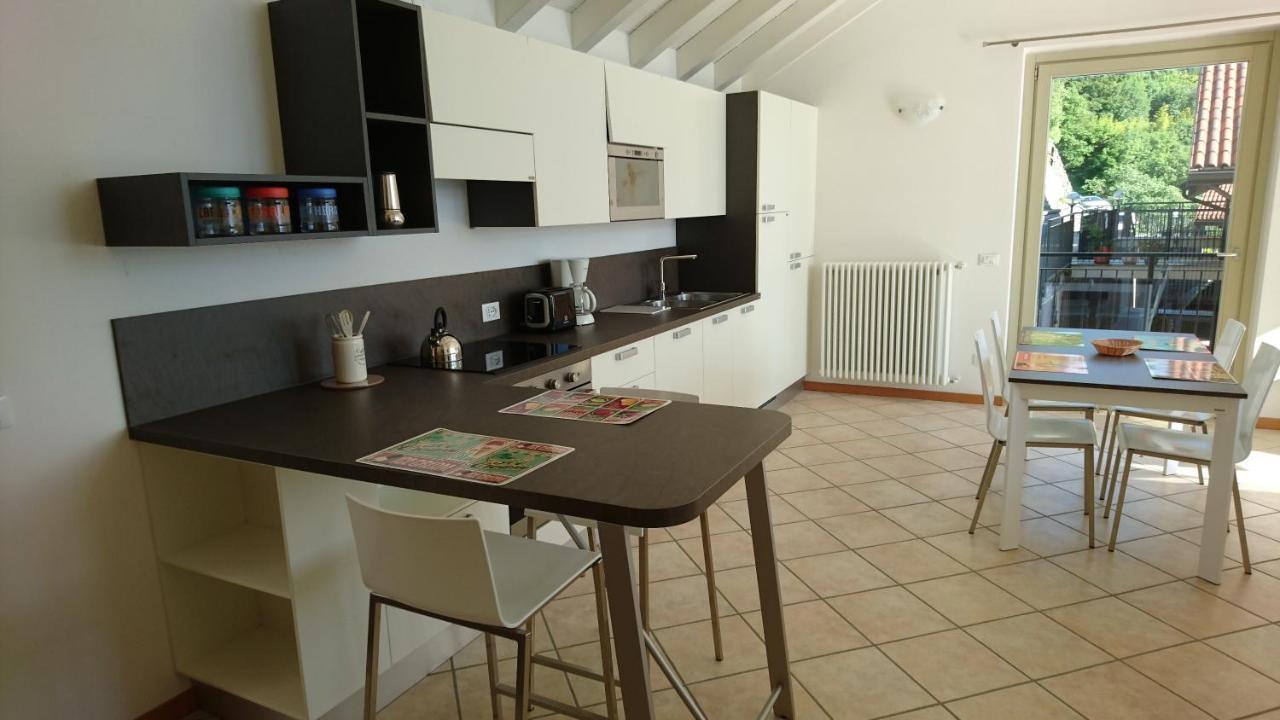 Lakecomoweb Apartment Perledo