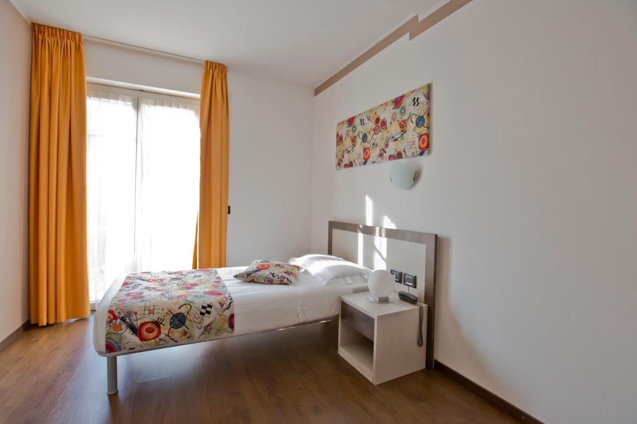 Hotel Di 4*
