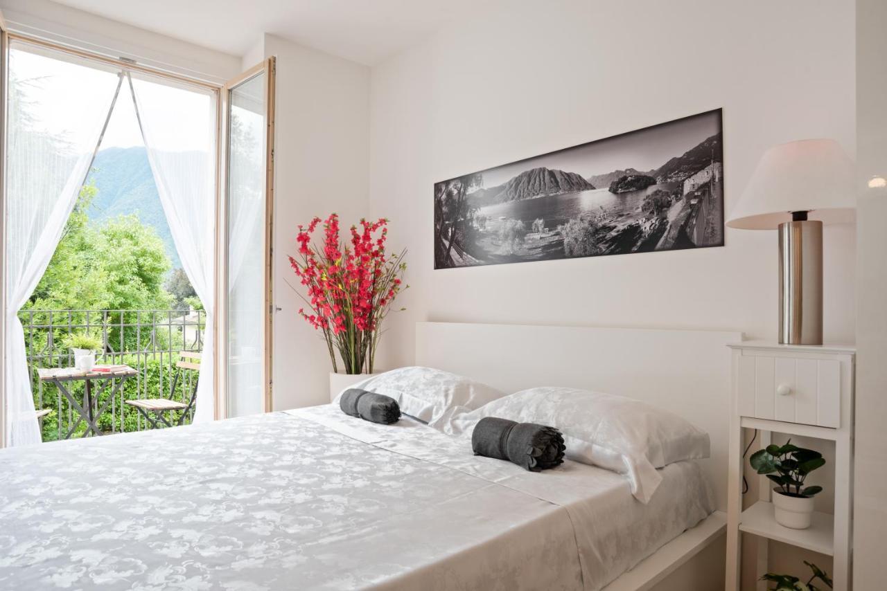 Apartment With Balcony And Private Parking Ossuccio