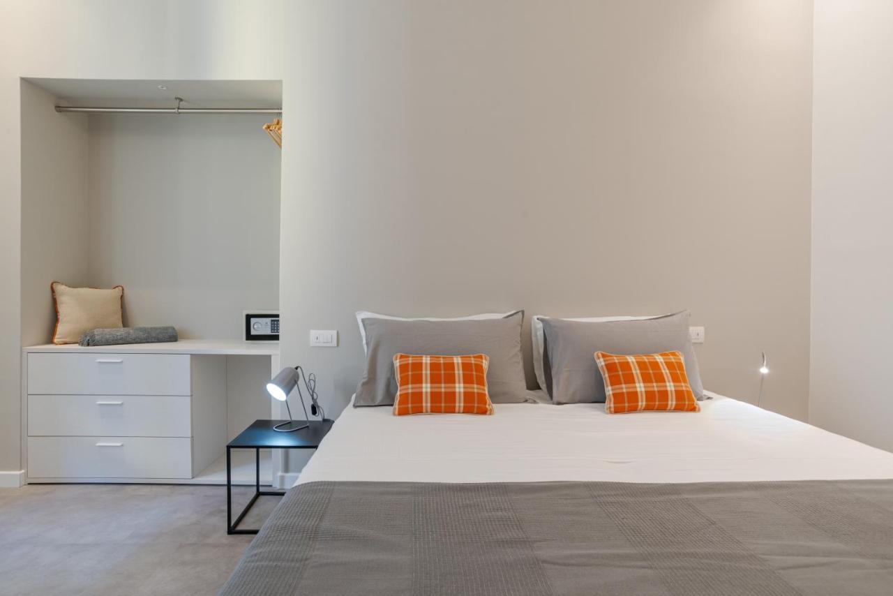 Del Vescovo - By Myhomeincomo Apartment *