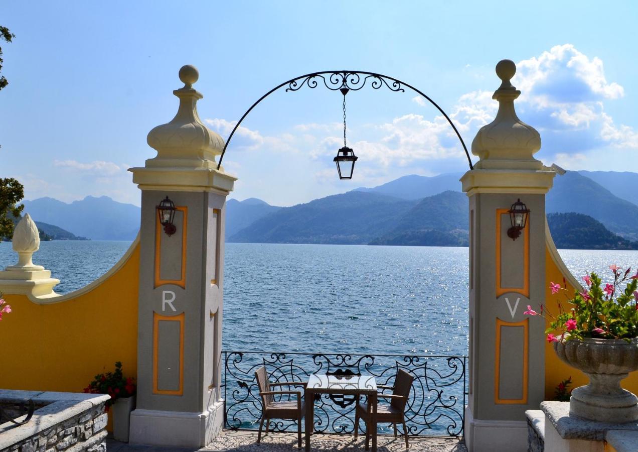 Villa In Oleandra With Privet Garden & Pool