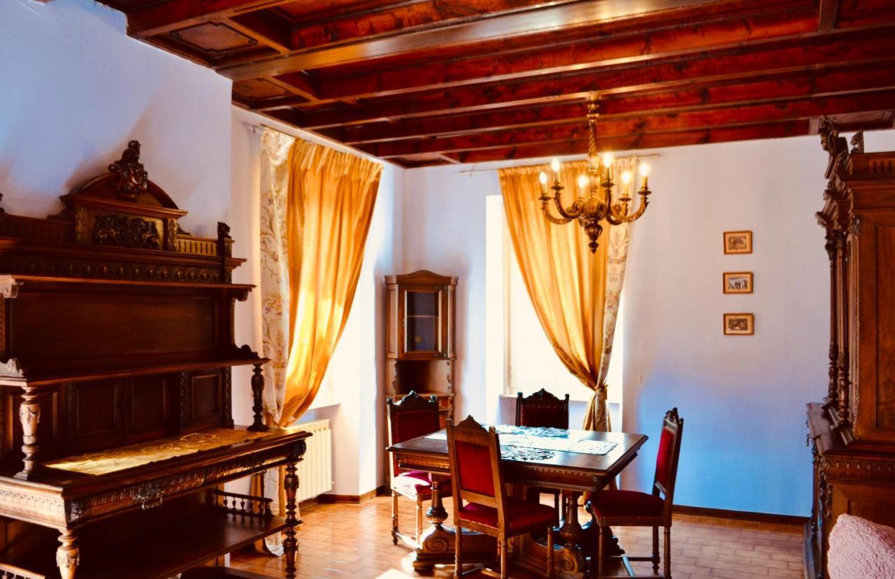 In Oleandra With Privet Garden & Pool Villa Dizzasco