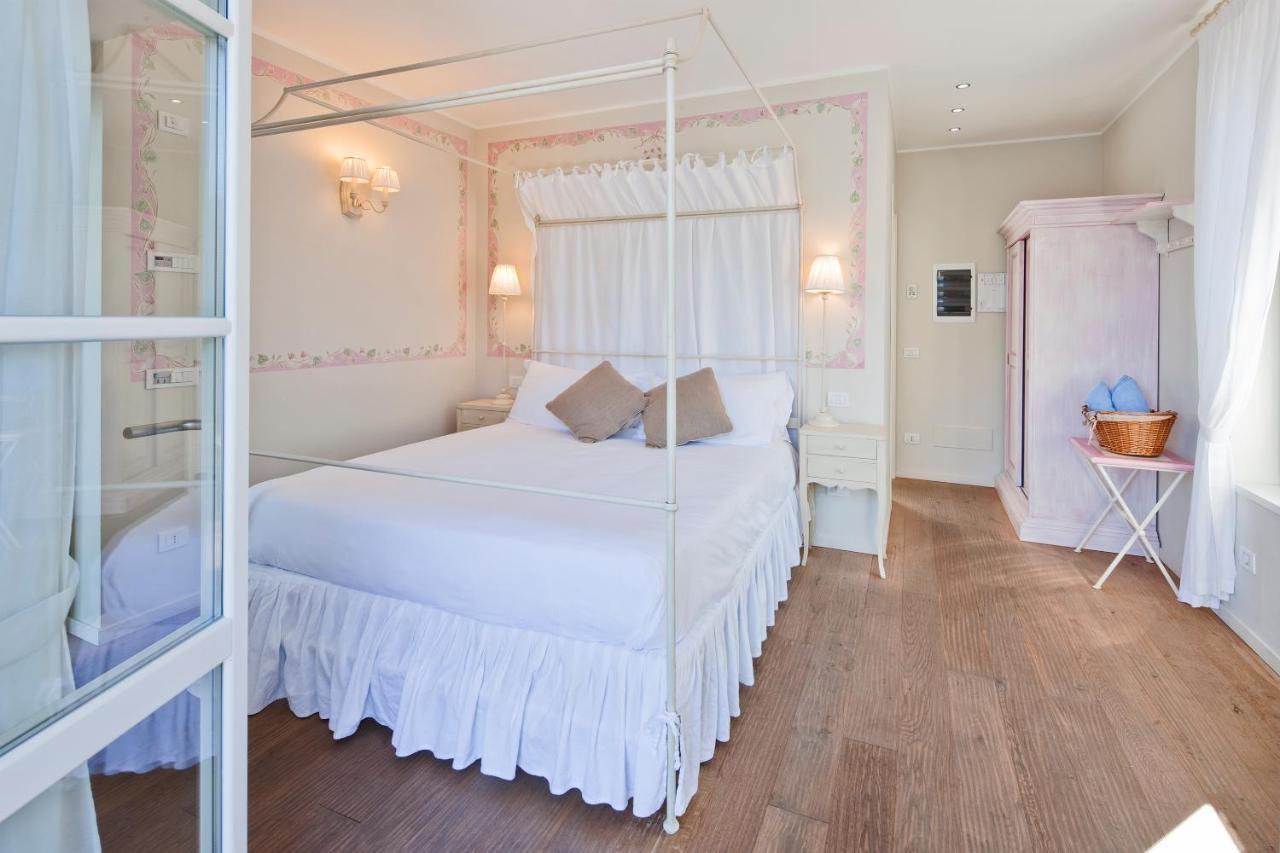 Hotel Aurora 3*