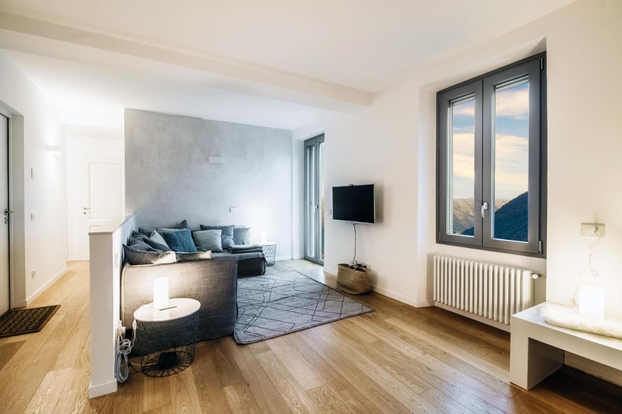 Apartment Ortensie & Oleandri Al - By Myhomeincomo *