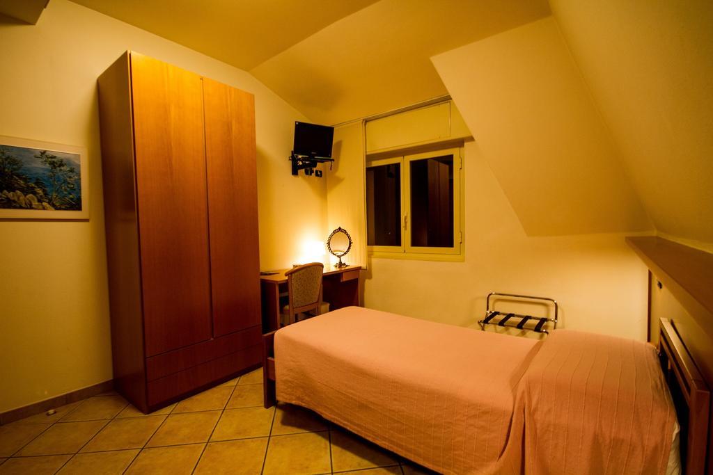 Lario Hotel