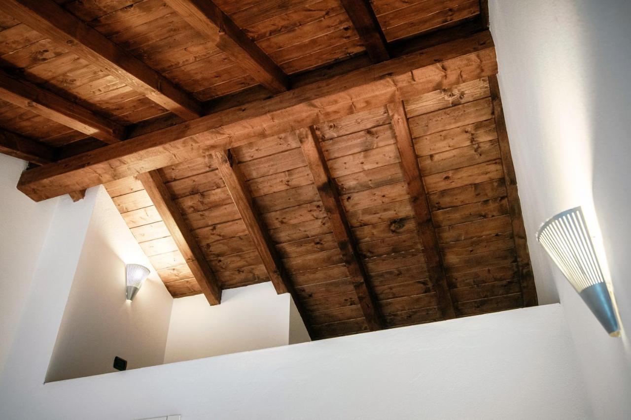 Nest - By Myhomeincomo * Carate Urio