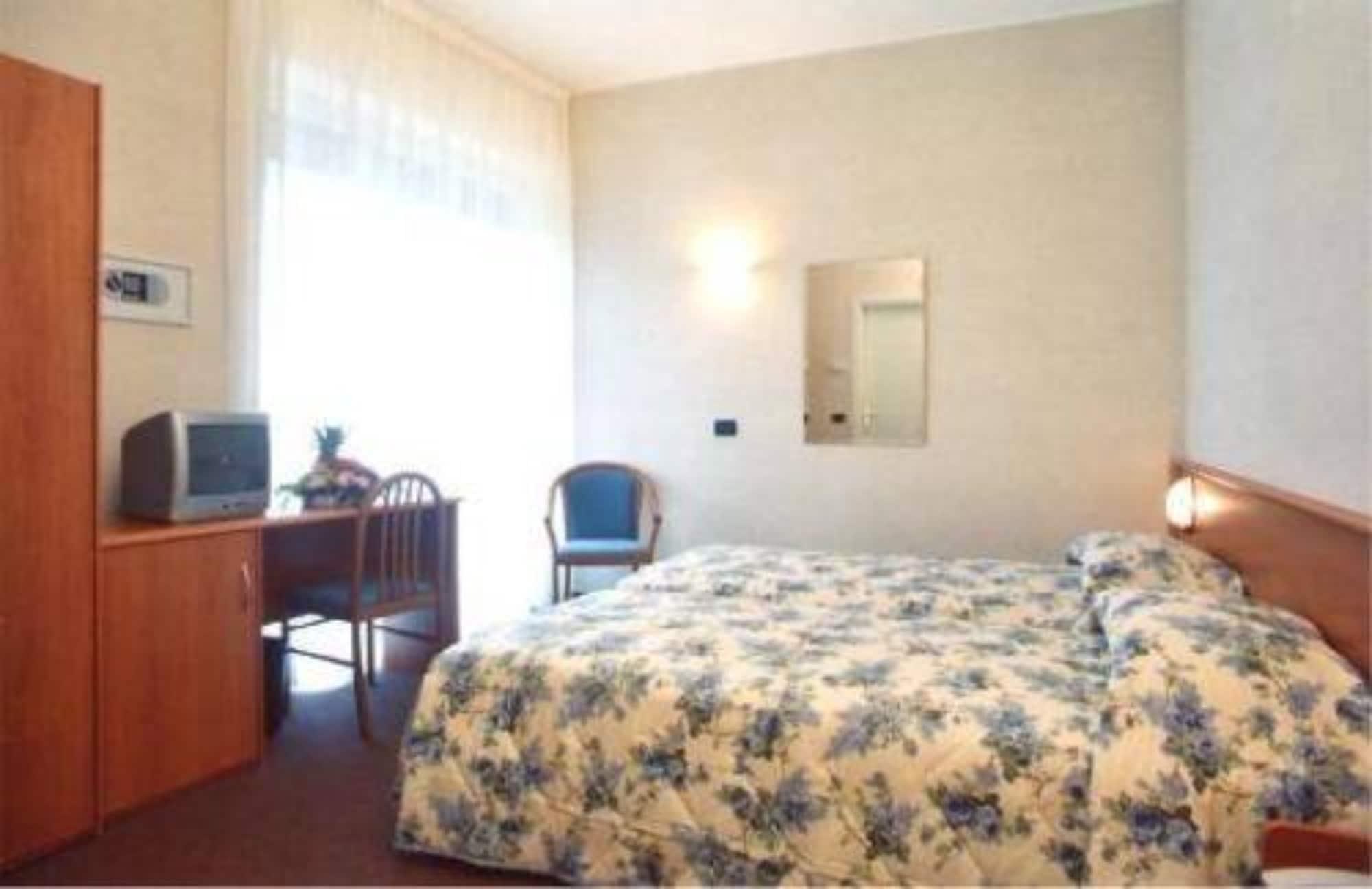 Hotel Engadina 3*