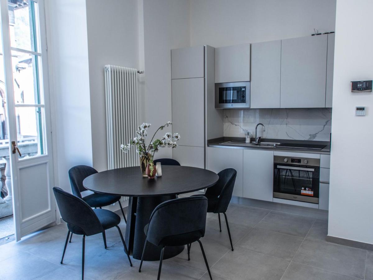 Apartment Exclusive 130 Mq With Lake And Domo View + Terrace *