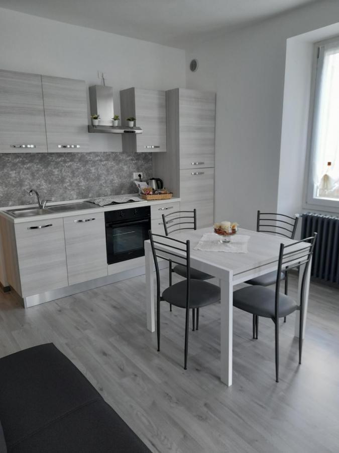 Lescen White - View Apartment