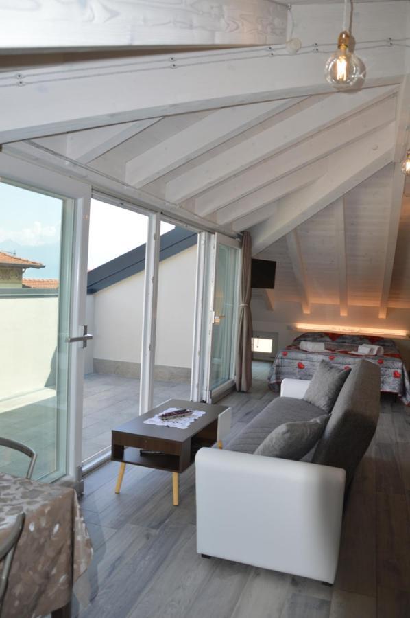 White - Jacuzzi, Swimming Pool & View *
