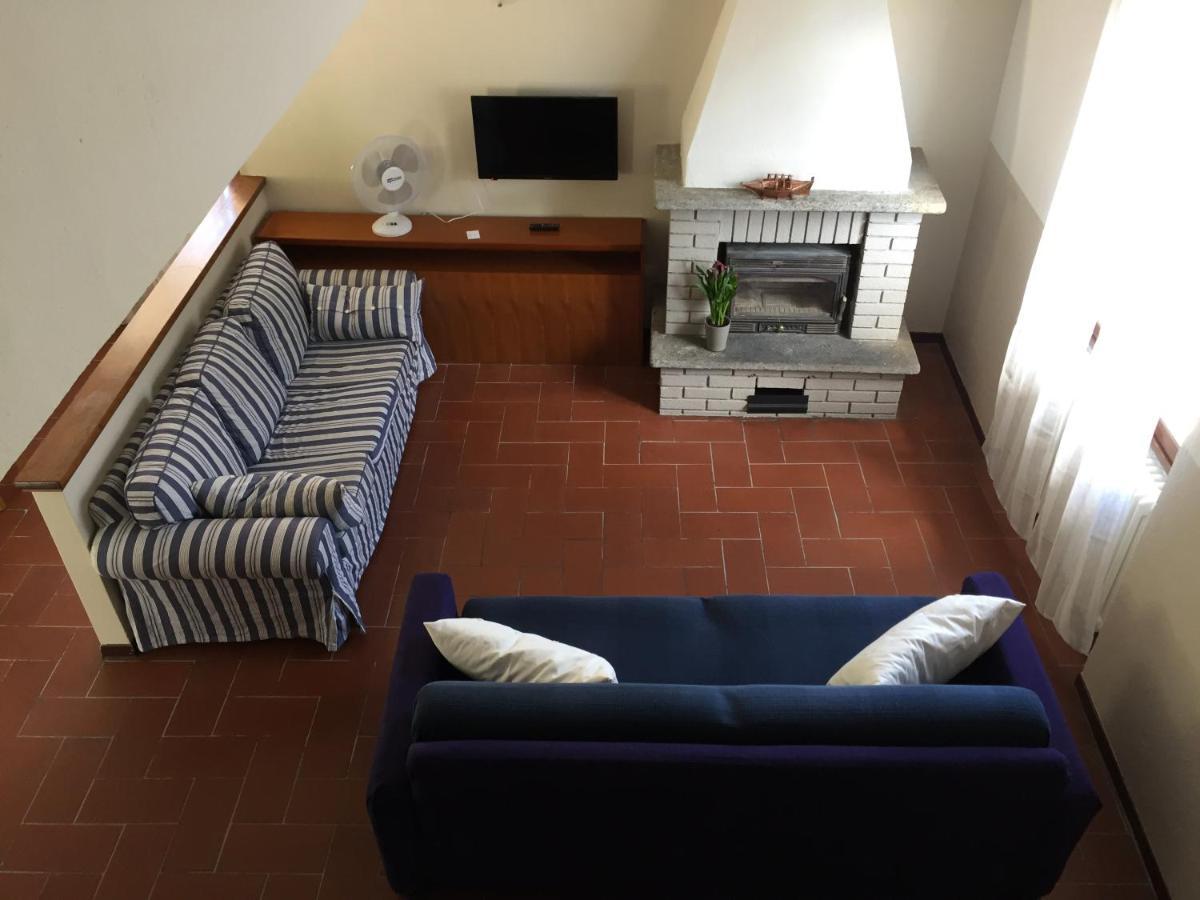 Eden Jacuzzi Pool & Private Parking Apartment Domaso