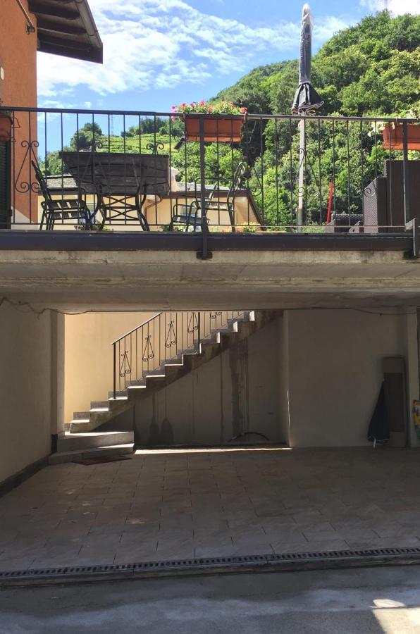 Eden Jacuzzi Pool & Private Parking Apartment Domaso