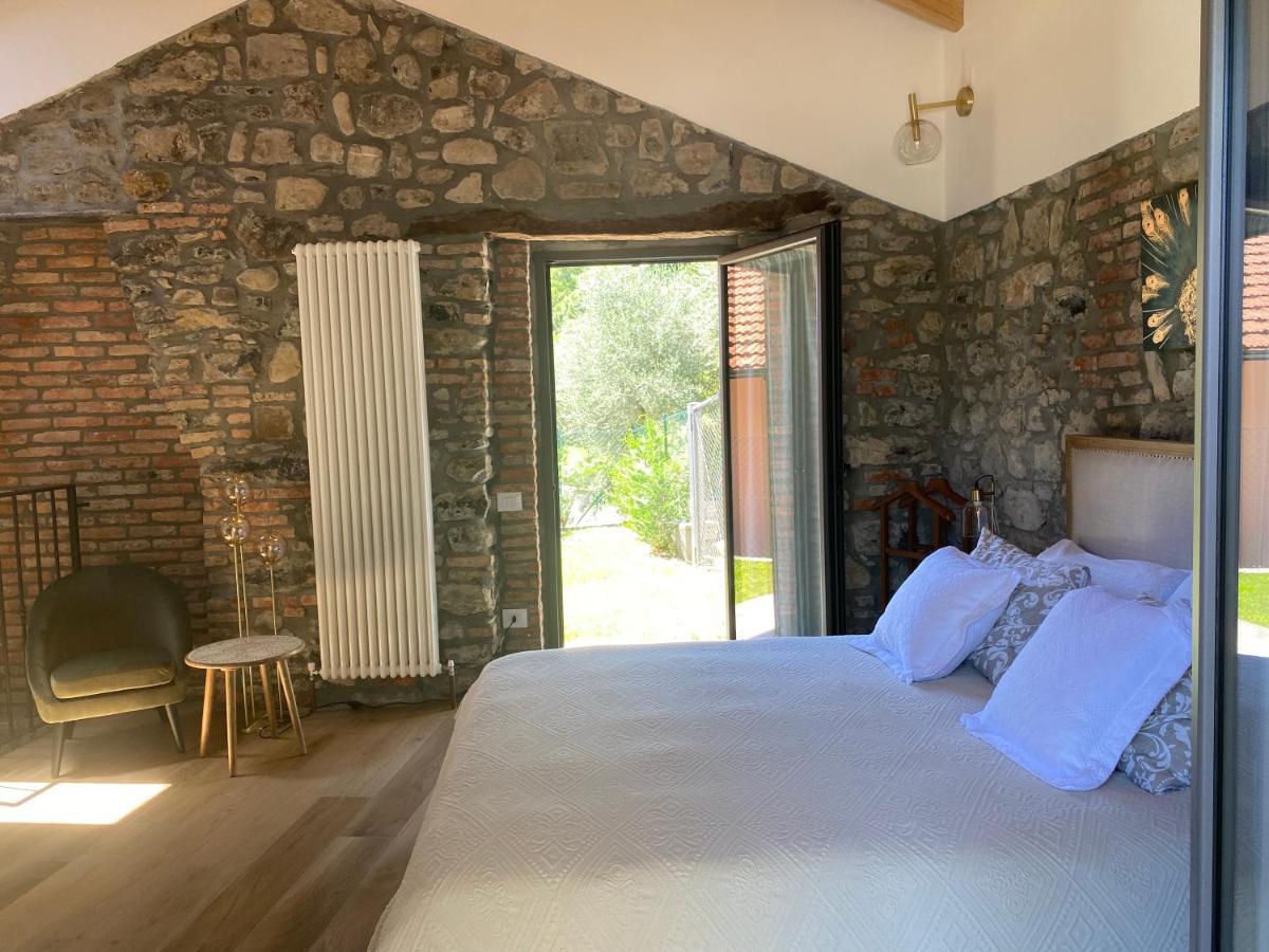 Villa Lora Villa, With View *
