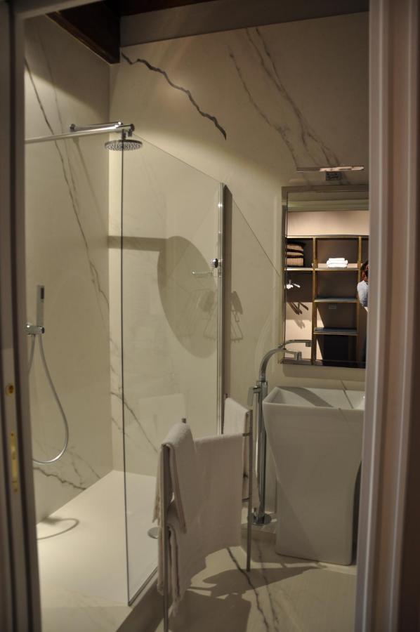 Piazza Cavour - Luxury View Como