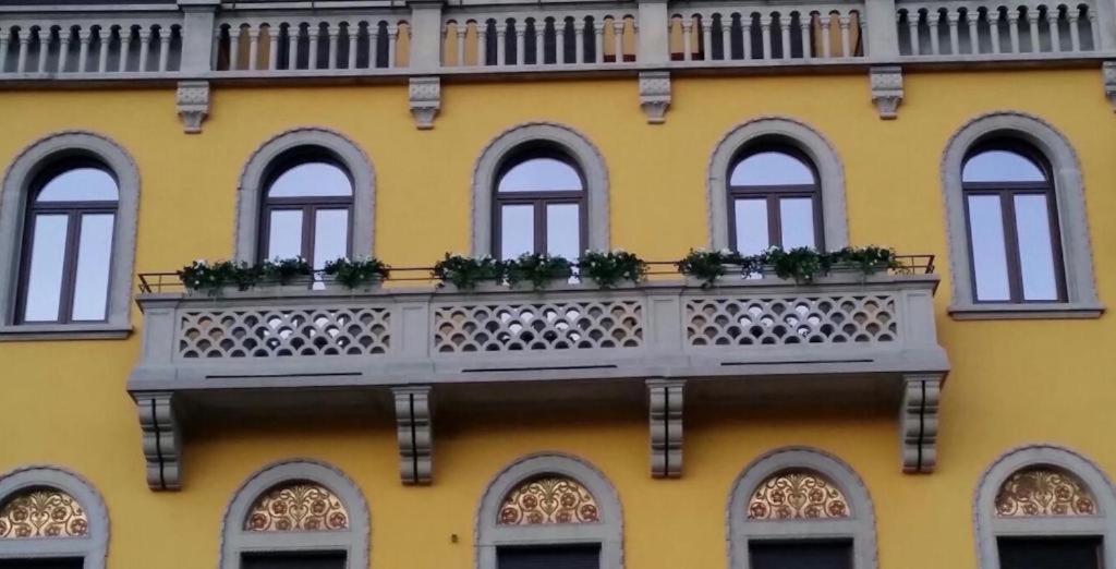 Piazza Cavour - Luxury View Como
