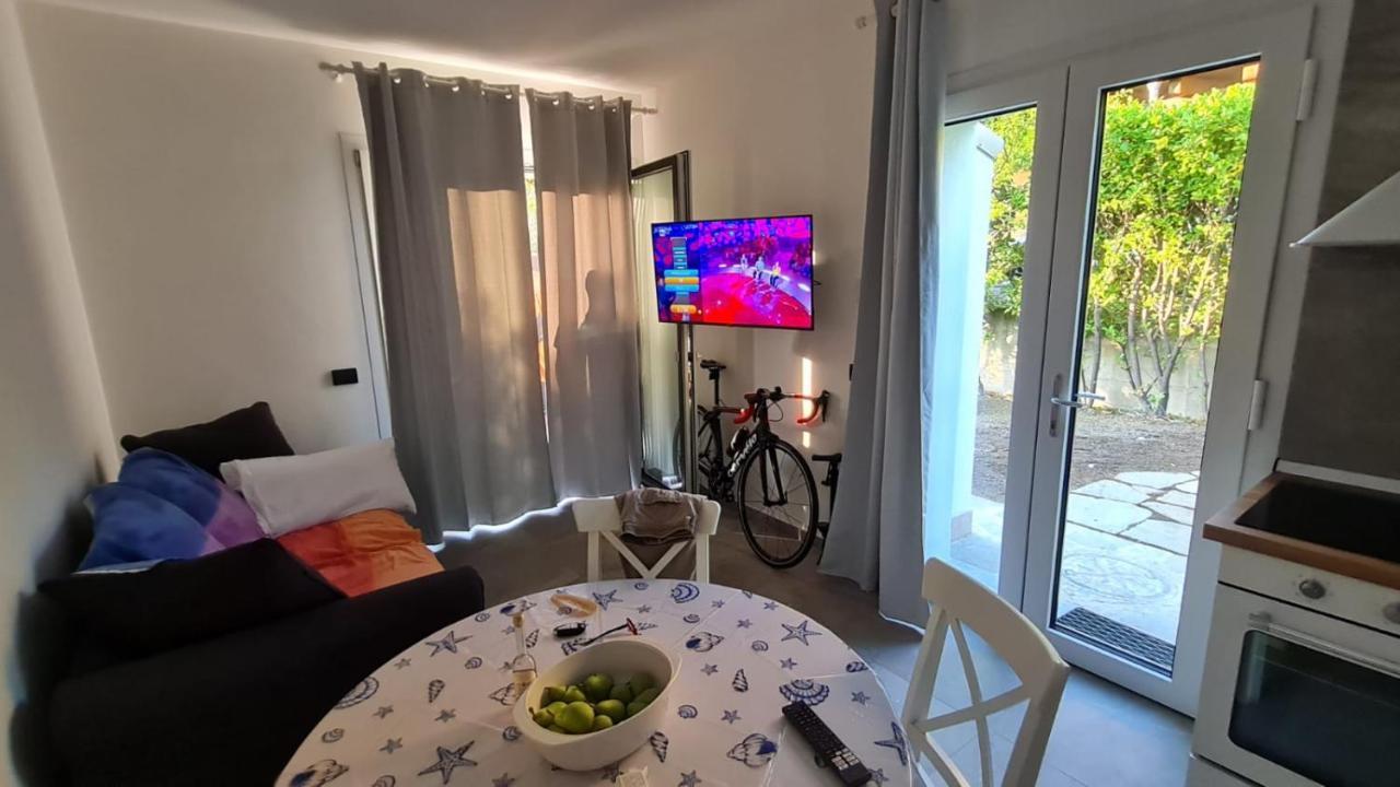 Holiday home I Laghee Casette Breva E Tivano -garden-parking-lake View - Bike Friendly House Colico