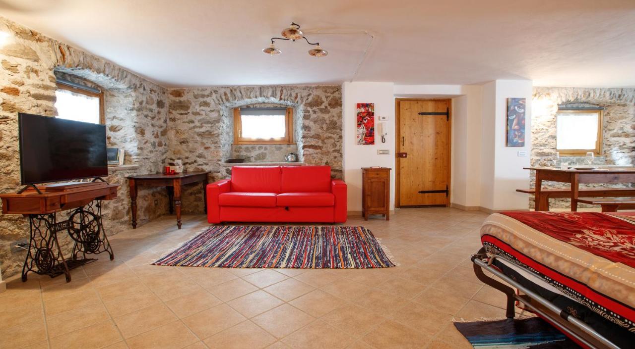Apartment Il Como' Della Civetta - Taverna “la Fenice” Stazzona