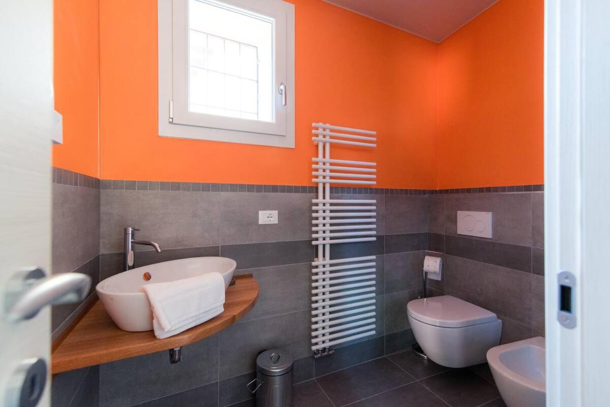 Persico - View And Private Parking Apartment Torno