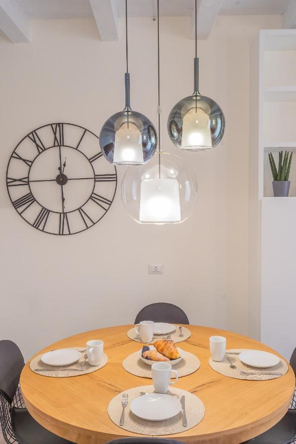 Modern & Stylish In By Rent *