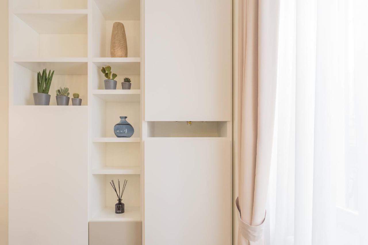 Modern & Stylish In By Rent * Como