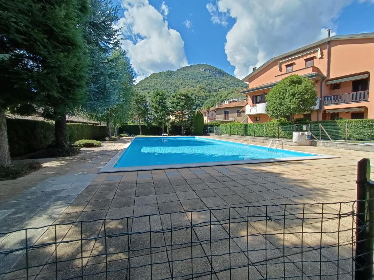 House In A Beautiful With Garden, Swimming Pool And Parking Spot - Larihome A07 *