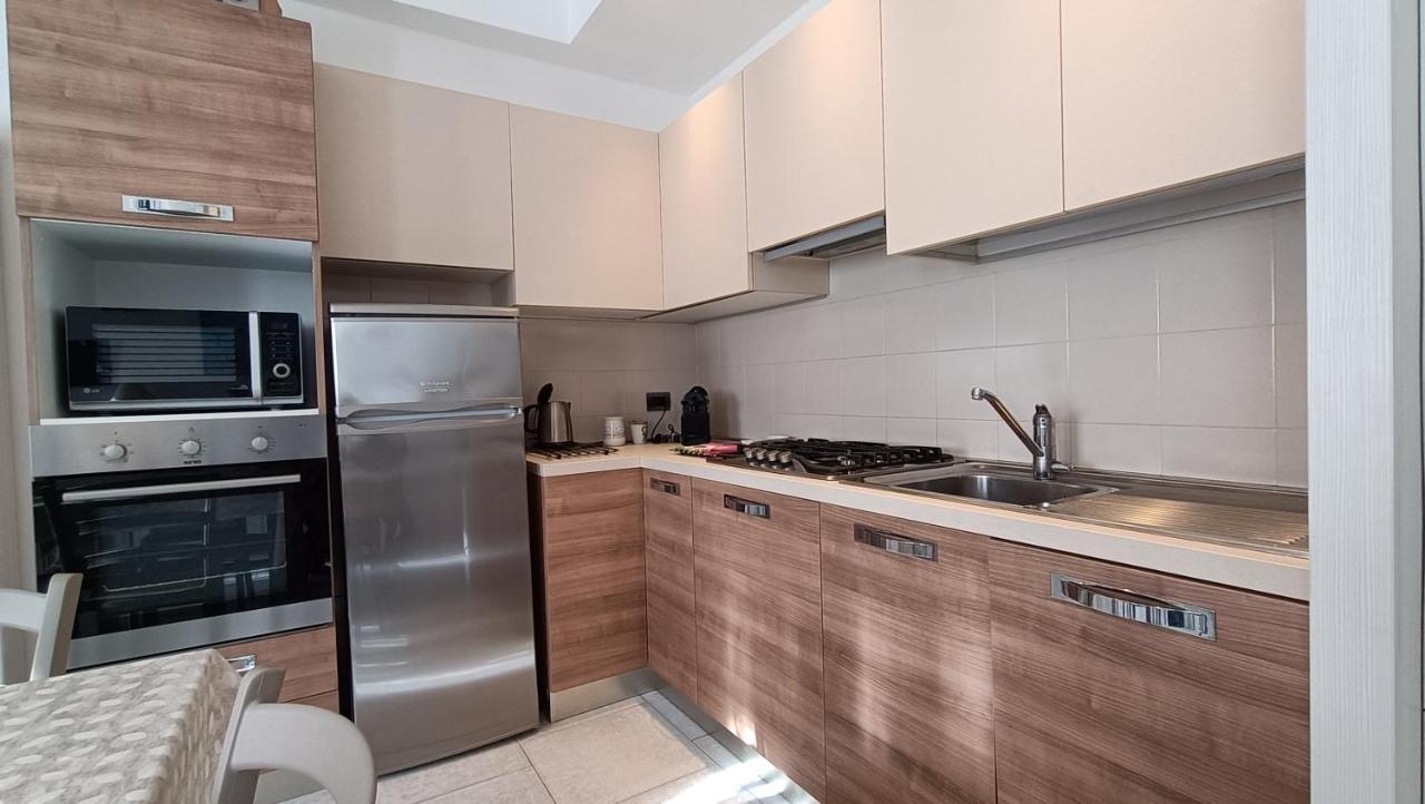 House In A Beautiful With Garden, Swimming Pool And Parking Spot - Larihome A07 Holiday home *