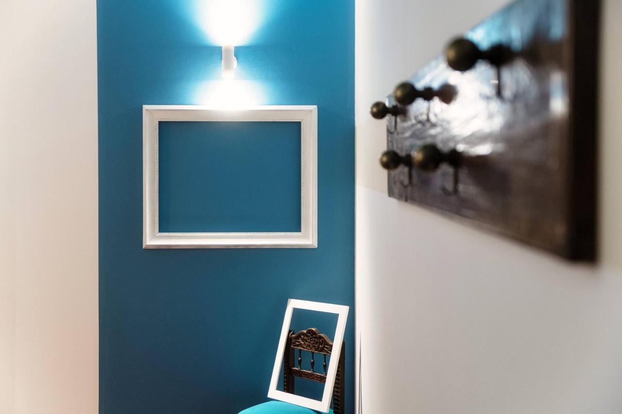 Blue Mood - By Myhomeincomo Cernobbio