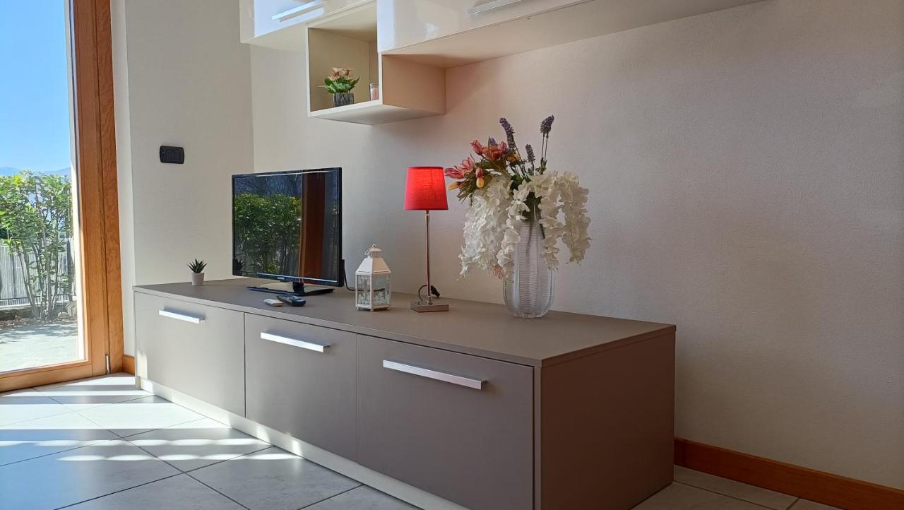 Apartment With Swimming Pool And View - Larihome A17